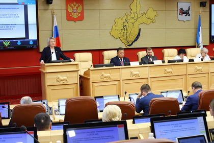 На сессии Заксобрания заслушаны отчеты Уполномоченного по правам человека и Уполномоченного по правам ребенка в Иркутской области